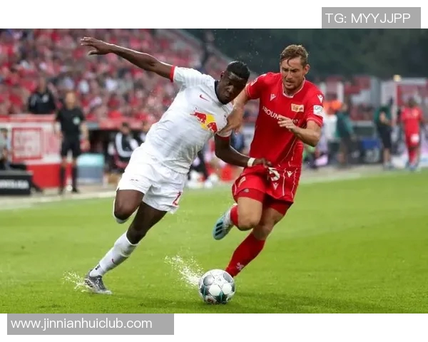 德甲赛事分析门兴主场力克莱比锡展现强大实力