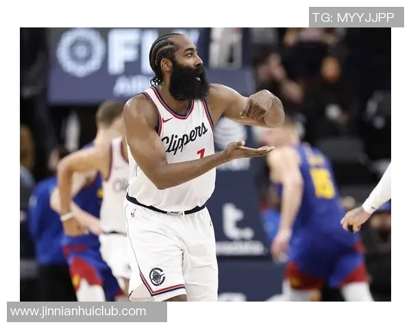 哈登单核撑起球队背靠背客场作战四天三战拼尽全力却两次失绝杀令人心痛